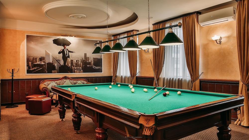 Goldman Empire Hotel Astana Luaran gambar