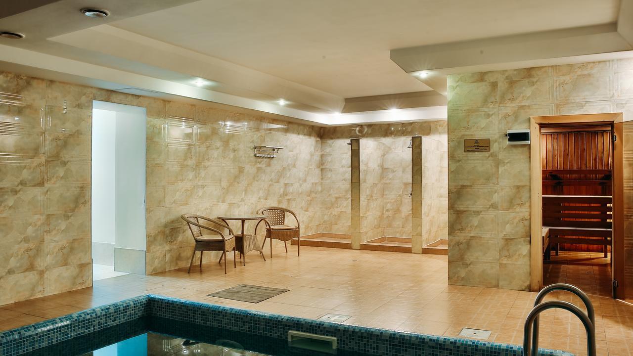 Goldman Empire Hotel Astana Luaran gambar