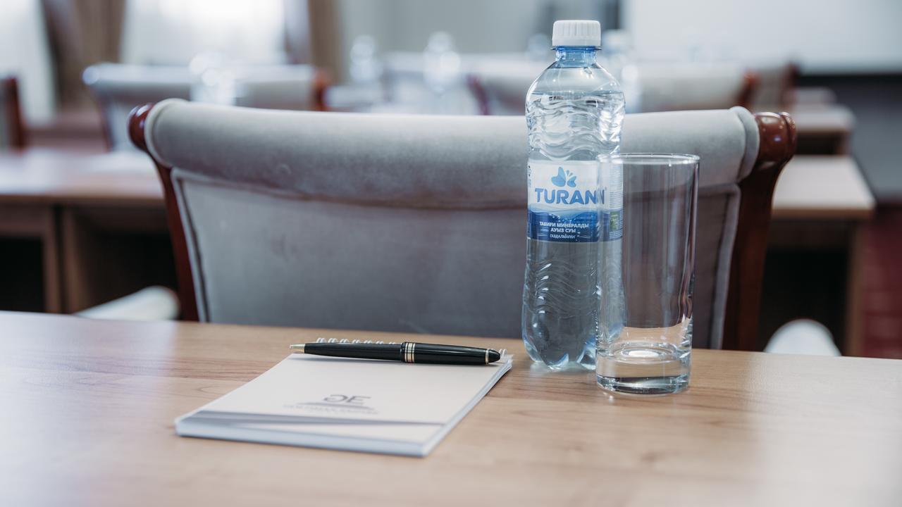 Goldman Empire Hotel Astana Luaran gambar